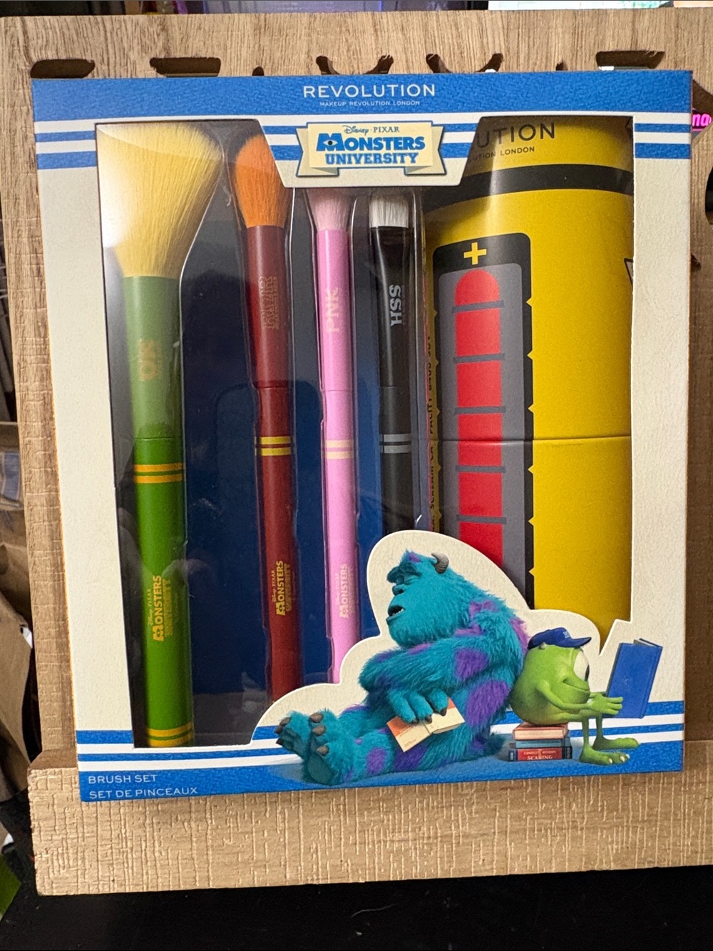 Revolution Monsters University Brush Set in Green, Red, Pink, Black & Yellow - Picture 1 of 2